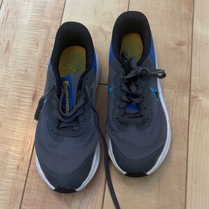 Kids Gray and Blue Running Shoes